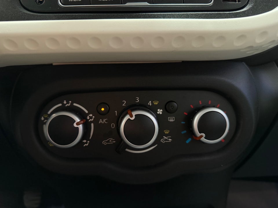 Renault Twingo 1,0 SCe 70 Authentique 5d