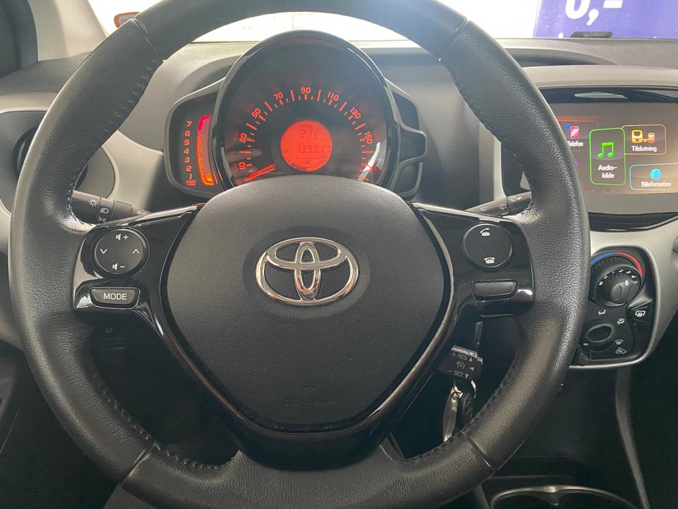 Toyota Aygo 1,0 VVT-i x-change 5d