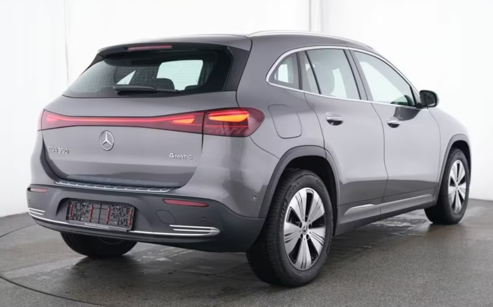Mercedes EQA350 4Matic 5d