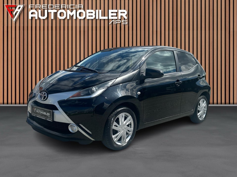 Toyota Aygo 1,0 VVT-i x-black II 5d
