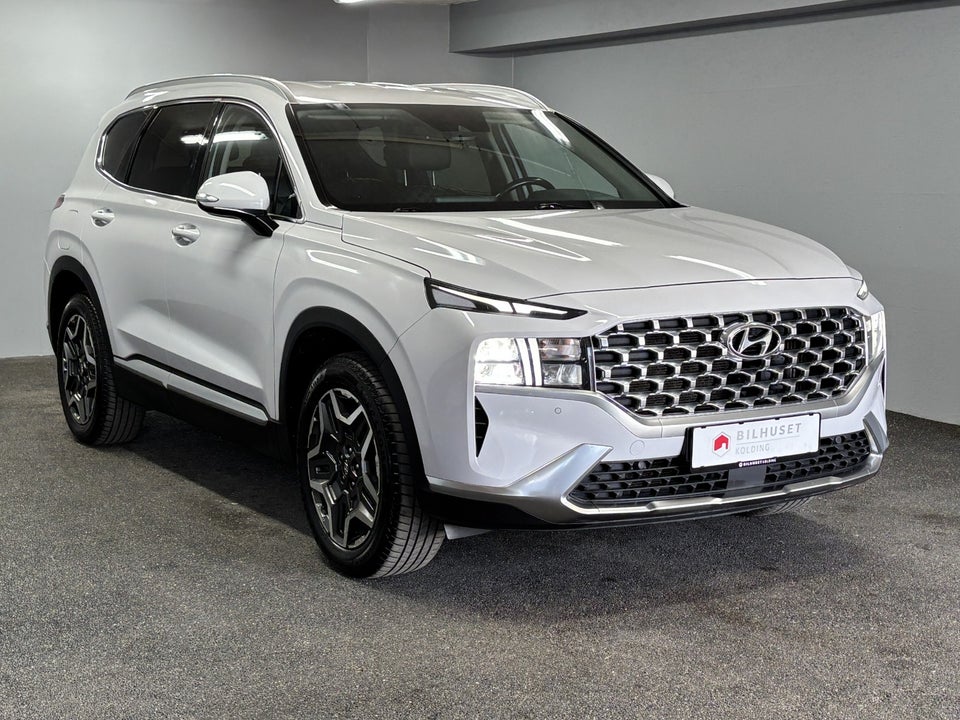 Hyundai Santa Fe 1,6 PHEV Essential aut. 4WD 7prs 5d