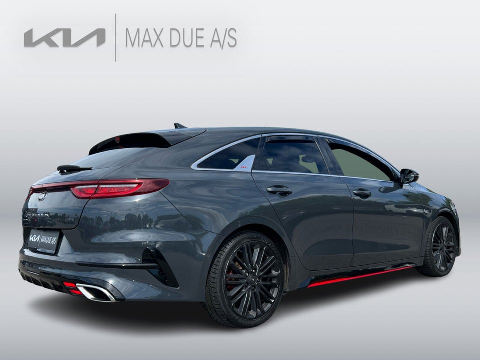 Kia ProCeed 1,6 T-GDi GT DCT 5d