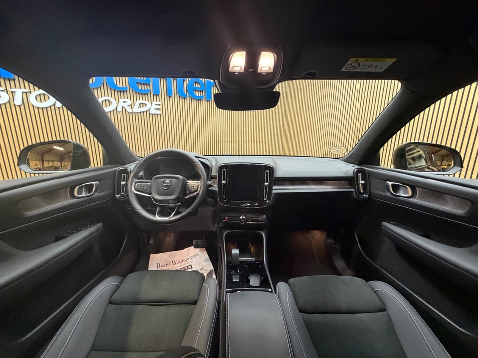 Volvo XC40 P6 ReCharge Core 5d