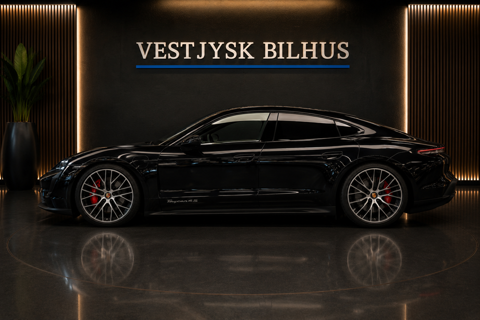 Porsche Taycan 4S Performance+ 4d