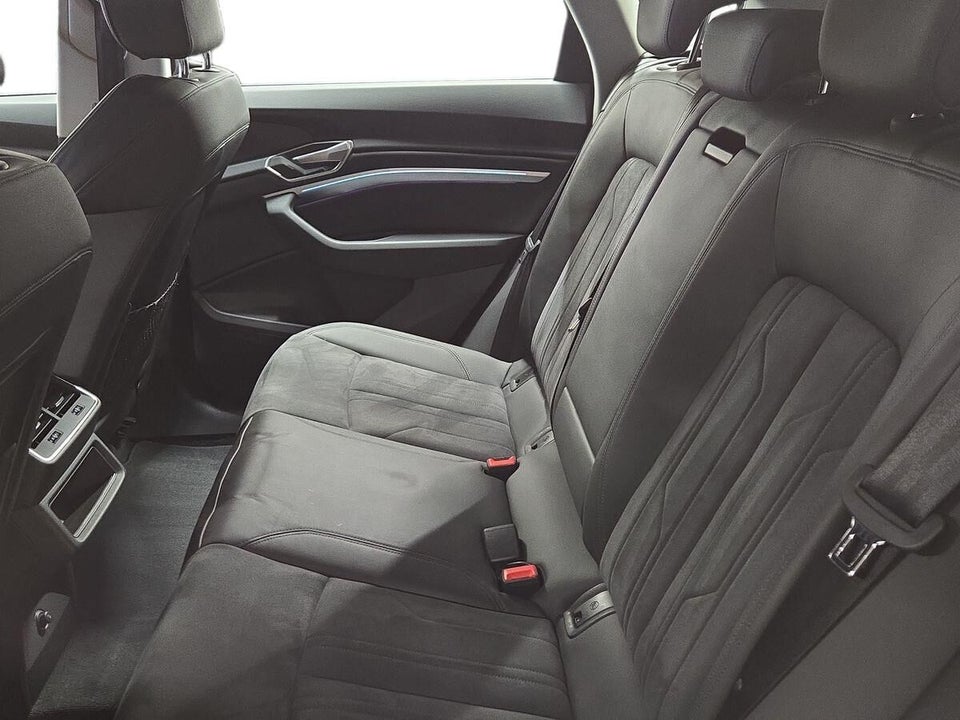 Audi e-tron 50 quattro 5d