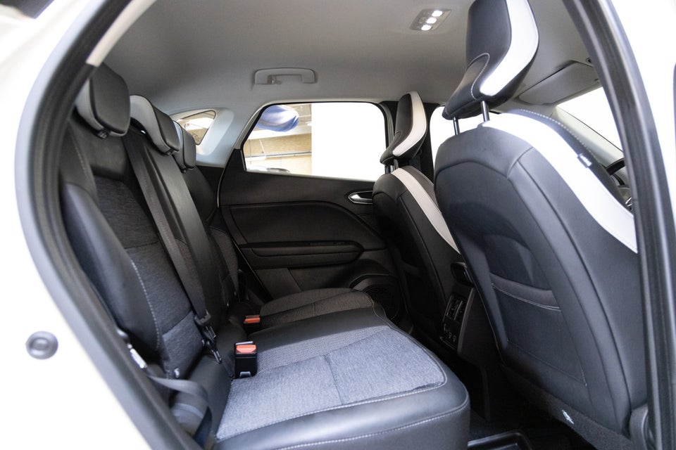 Renault Captur 1,6 E-Tech Intens 5d