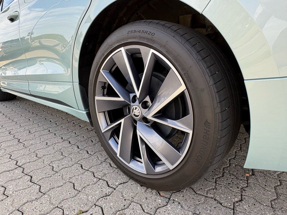 Skoda Enyaq 60 iV Sportline 5d