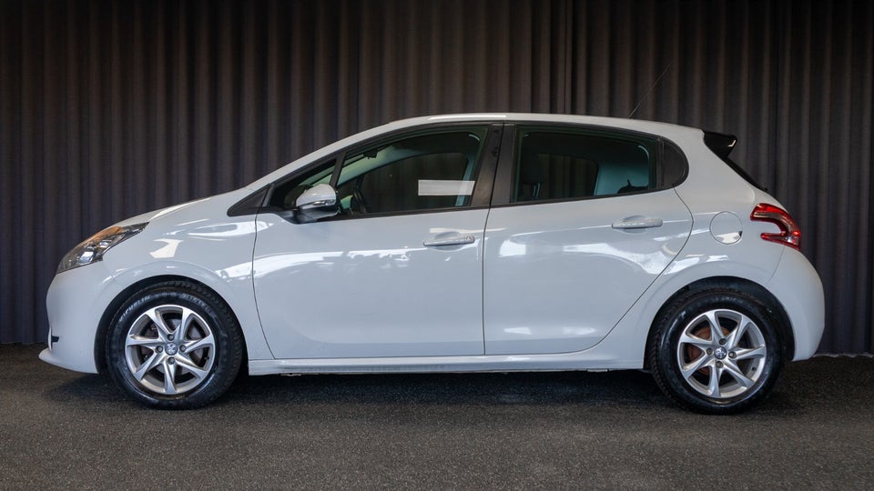 Peugeot 208 1,4 e-HDi 68 Access ESG 5d