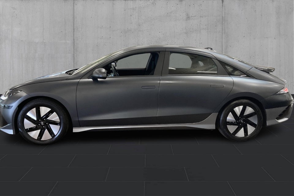 Hyundai Ioniq 6 53 Essential 4d