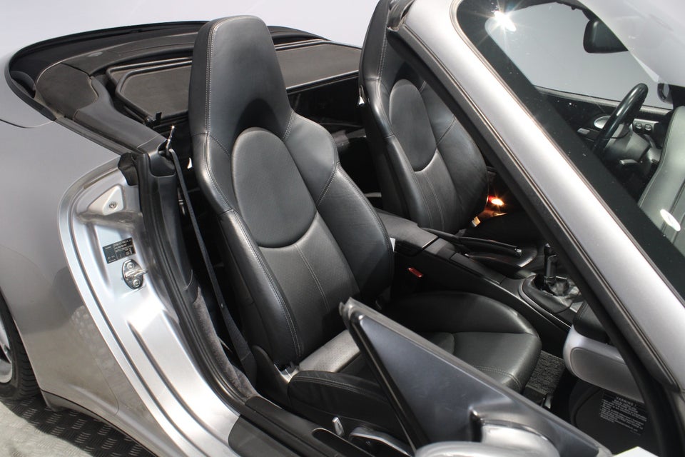 Porsche 911 Carrera 4S 3,8 Cabriolet 2d