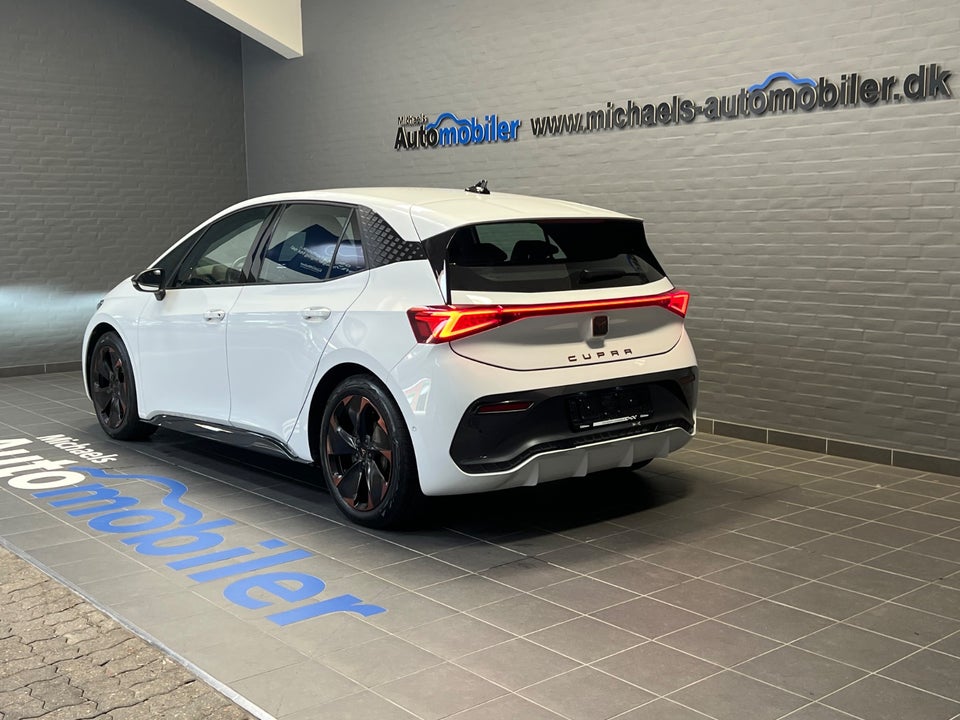 Cupra Born 58 e-Boost Business Edition 5d