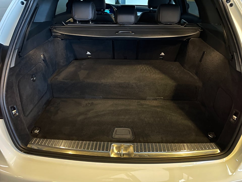 Mercedes C300 de 2,0 AMG Line Night Edition stc. aut. 5d