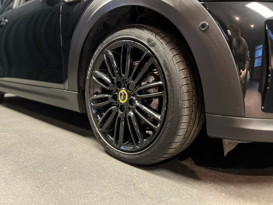 MINI Cooper SE Yours Trim 3d