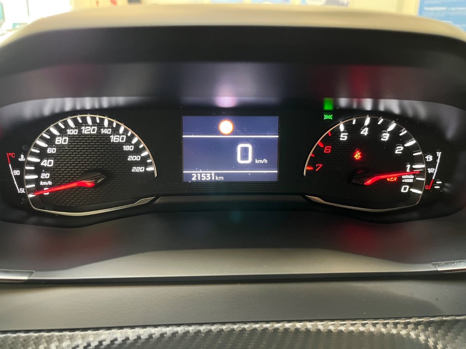 Peugeot 208 1,2 PureTech 100 Allure 5d