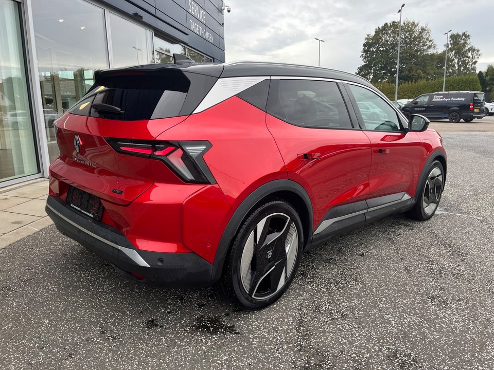 Renault Scenic E-Tech 87 Iconic 5d