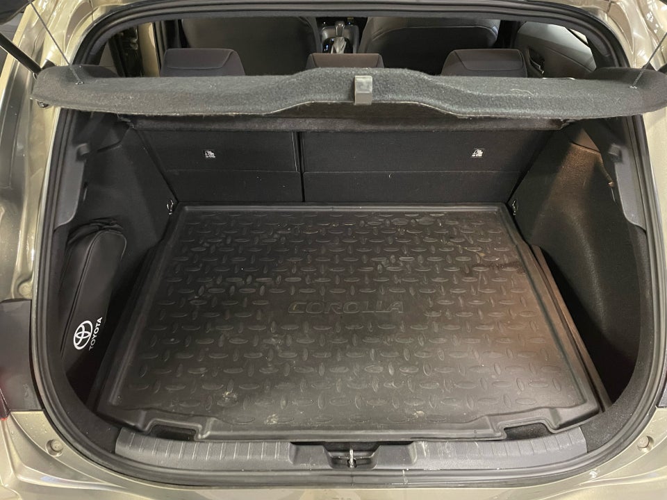 Toyota Corolla 2,0 Hybrid H3 Smart MDS 5d