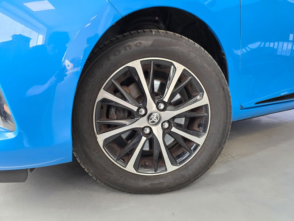 Toyota Yaris 1,5 Hybrid H3 Limited e-CVT 5d