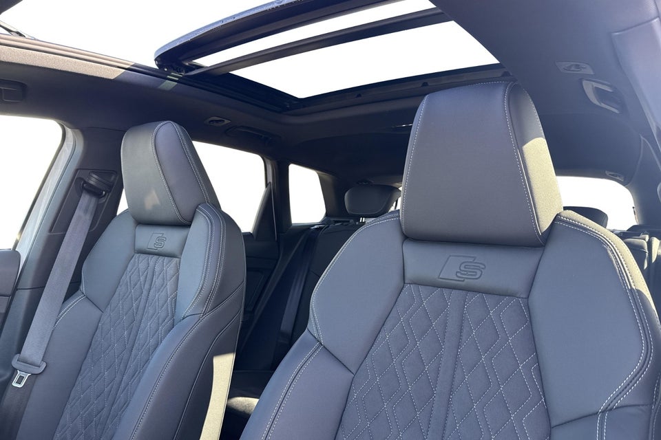 Audi Q4 e-tron 45 Ultra quattro 5d