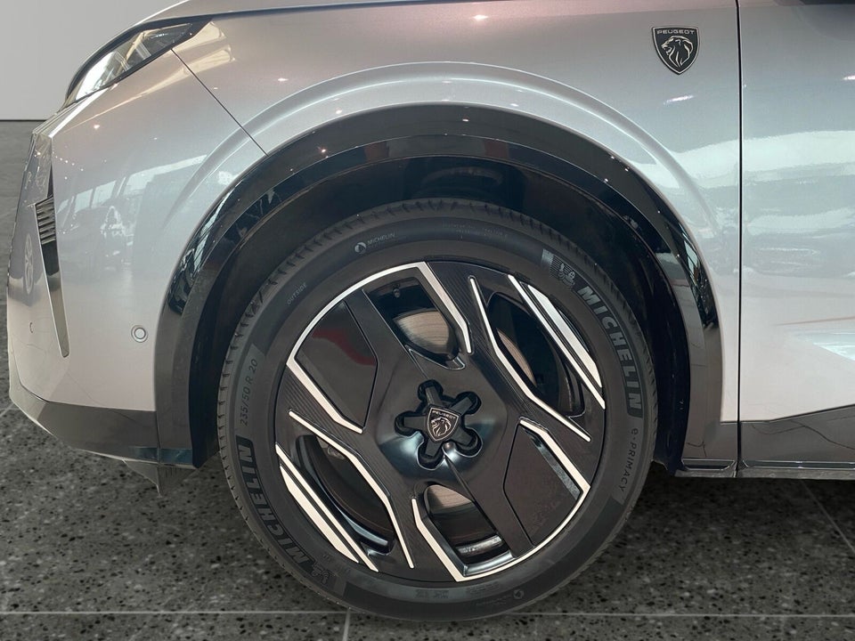 Peugeot e-5008 77 GT 7prs 5d