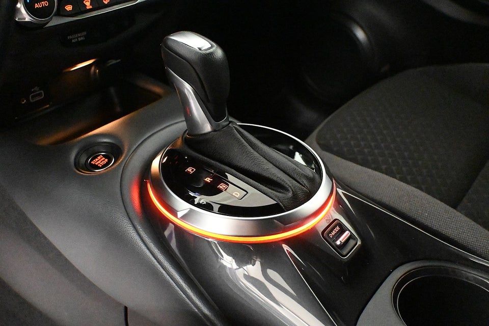 Nissan Juke 1,0 Dig-T 117 N-Connecta DCT 5d