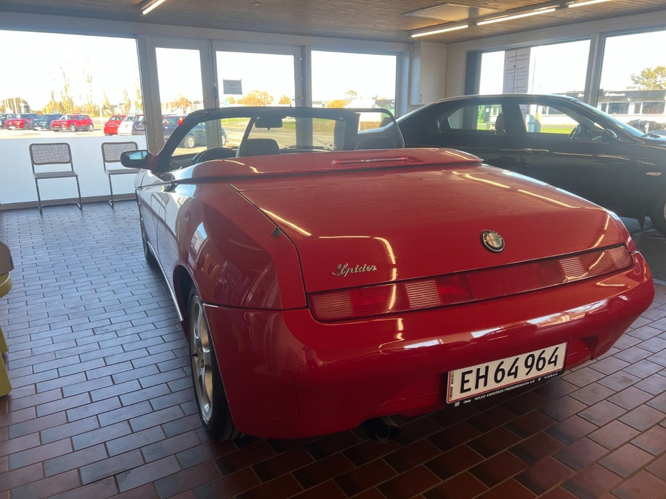 Alfa Romeo Spider 2,0 TS 2d