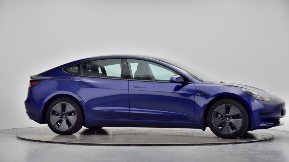 Tesla Model 3 RWD 4d