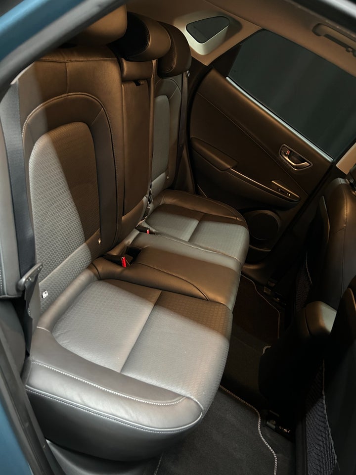 Hyundai Kona 64 EV Ultimate 5d