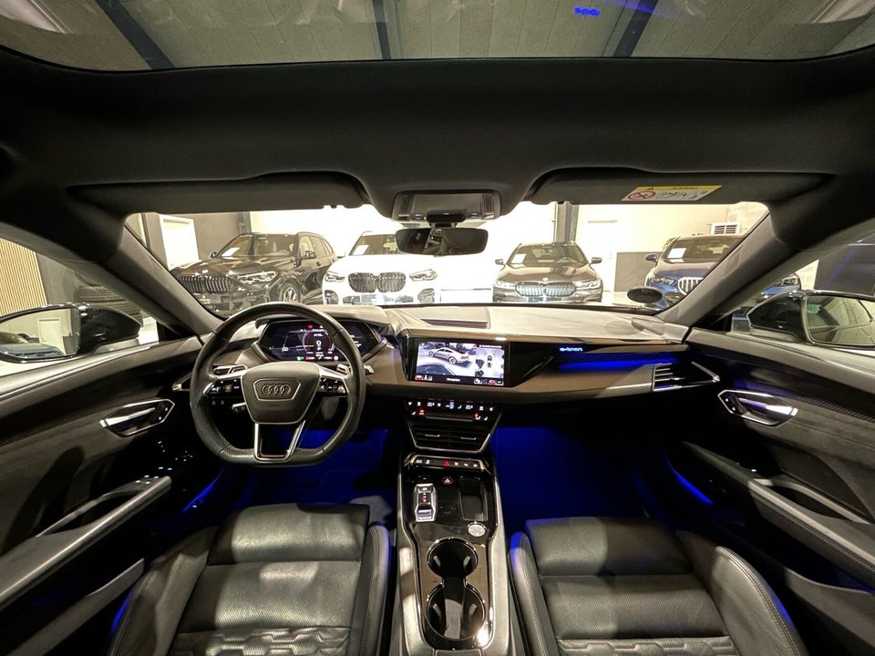 Audi e-tron GT quattro 4d