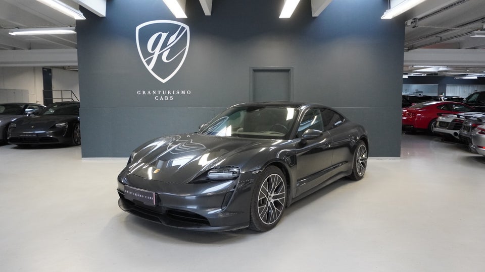 Porsche Taycan Performance+ 4d
