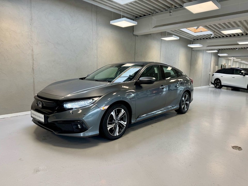 Honda Civic 1,5 VTEC Turbo Elegance CVT 4d