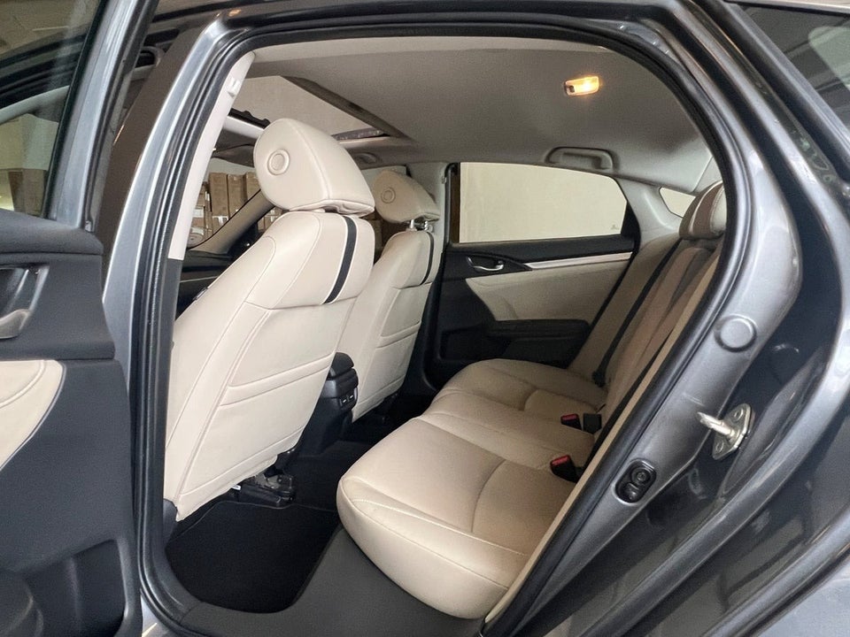 Honda Civic 1,5 VTEC Turbo Executive CVT 4d