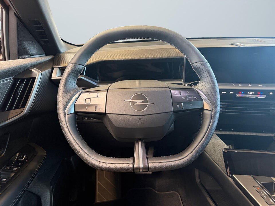 Opel Grandland-e 73 GS Sky 5d