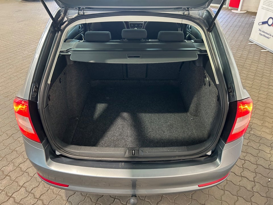 Skoda Octavia 1,4 TSi 122 Ambiente Combi 5d