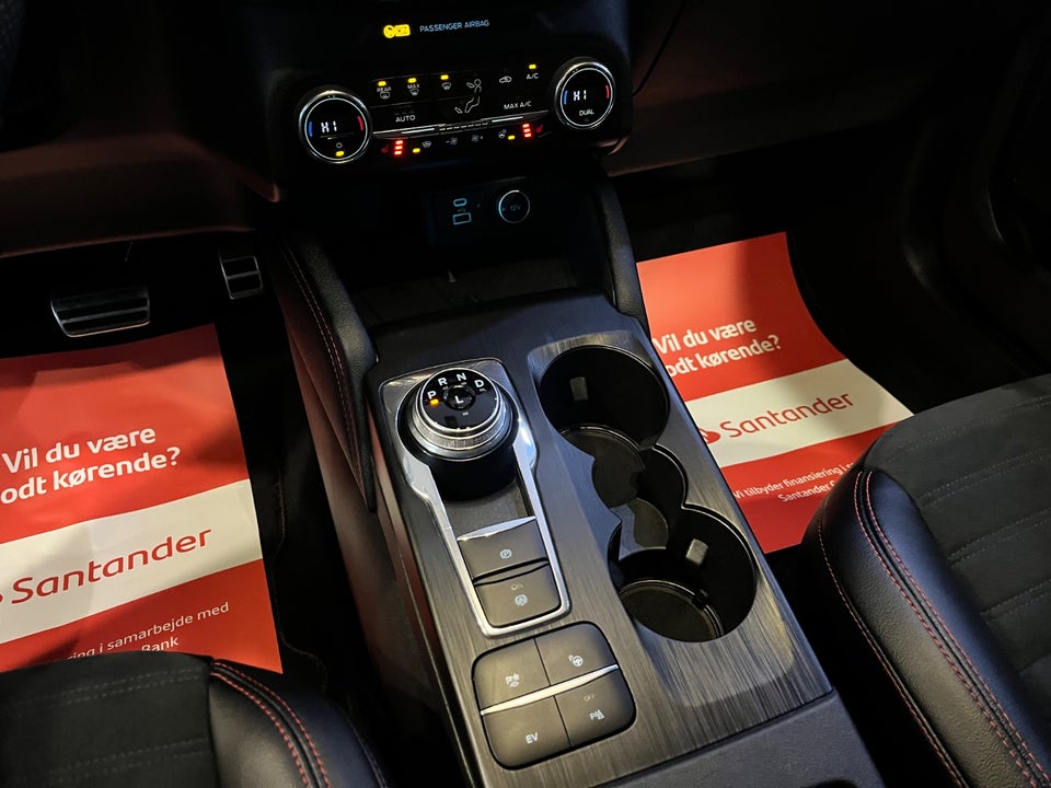 Ford Kuga 2,5 PHEV ST-Line X CVT 5d