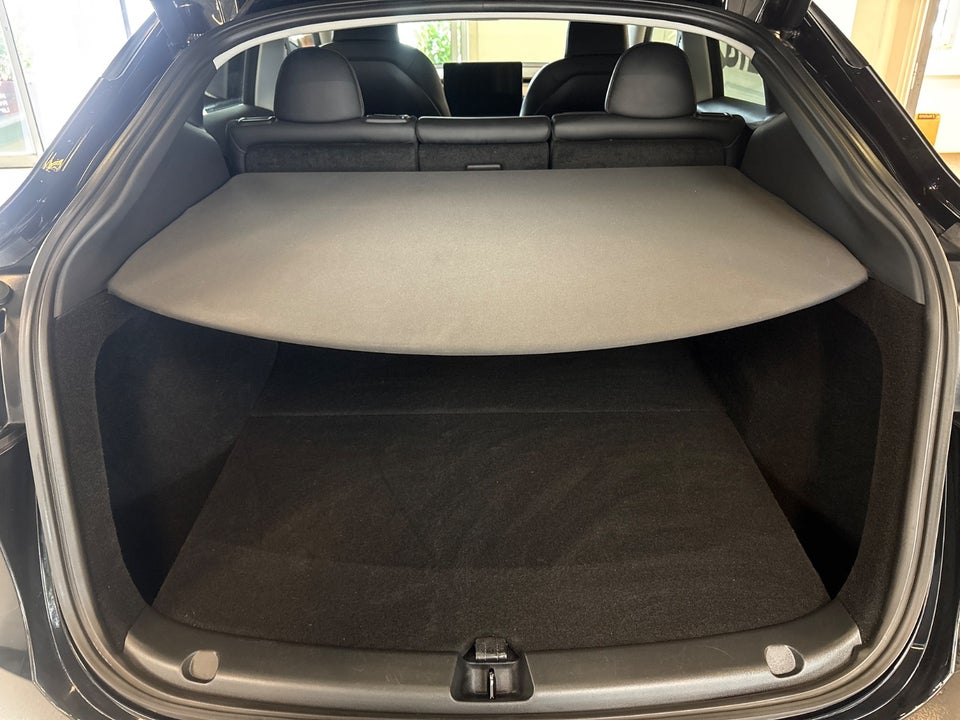 Tesla Model Y Performance AWD 5d