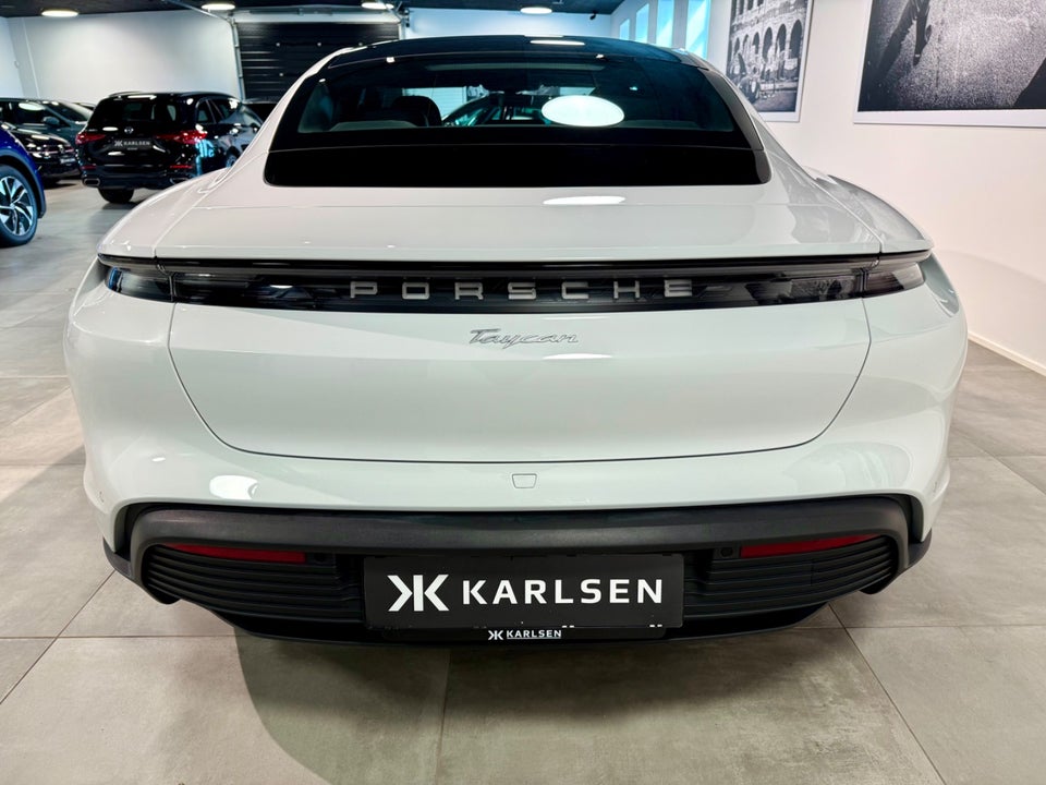 Porsche Taycan Performance+ 4d