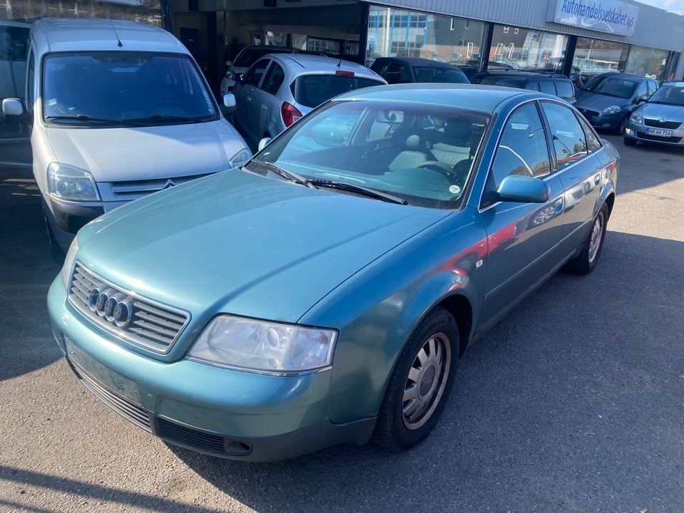 Audi A6 2,4 V6 Tiptr. 4d