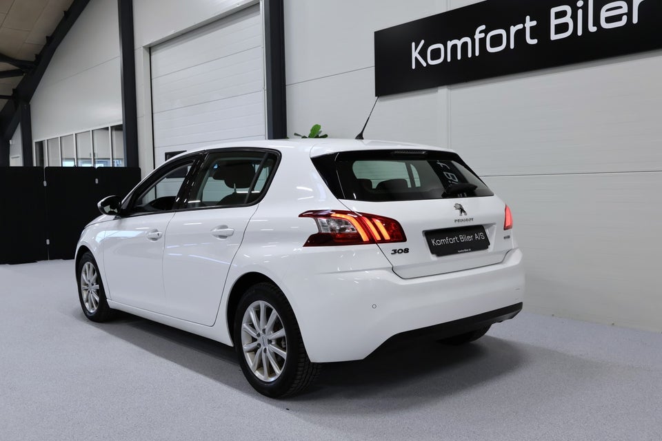 Peugeot 308 1,6 BlueHDi 120 Active 5d