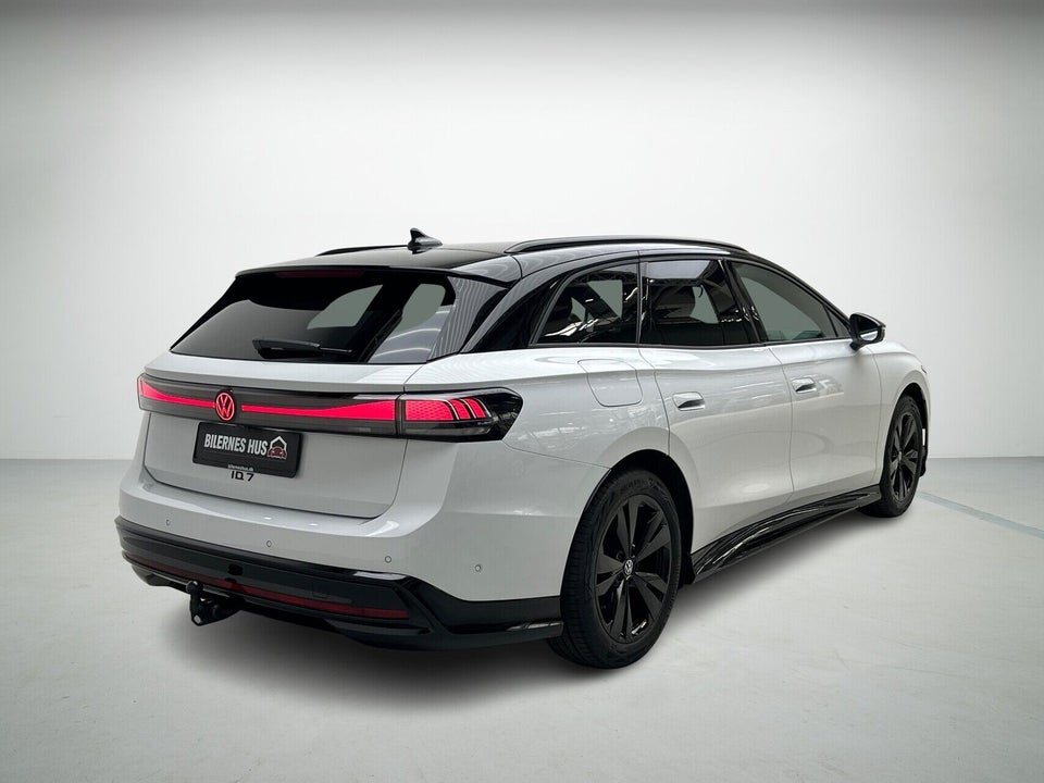 VW ID.7 86 Pro S Tourer 5d