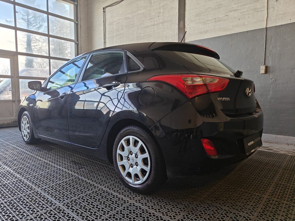 Hyundai i30 1,6 GDi Comfort Eco 5d