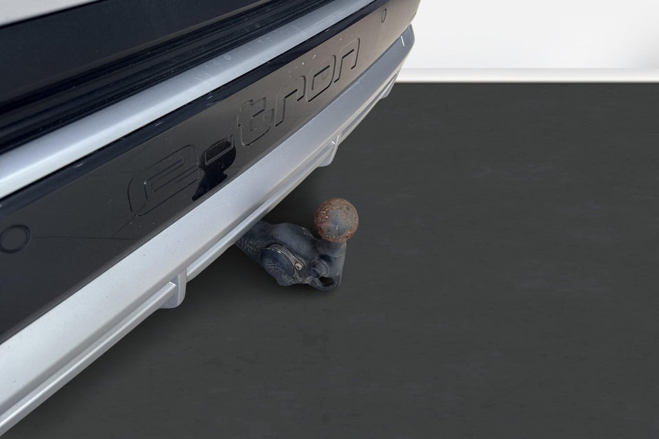 Audi Q4 e-tron 40 Attitude S-line 5d