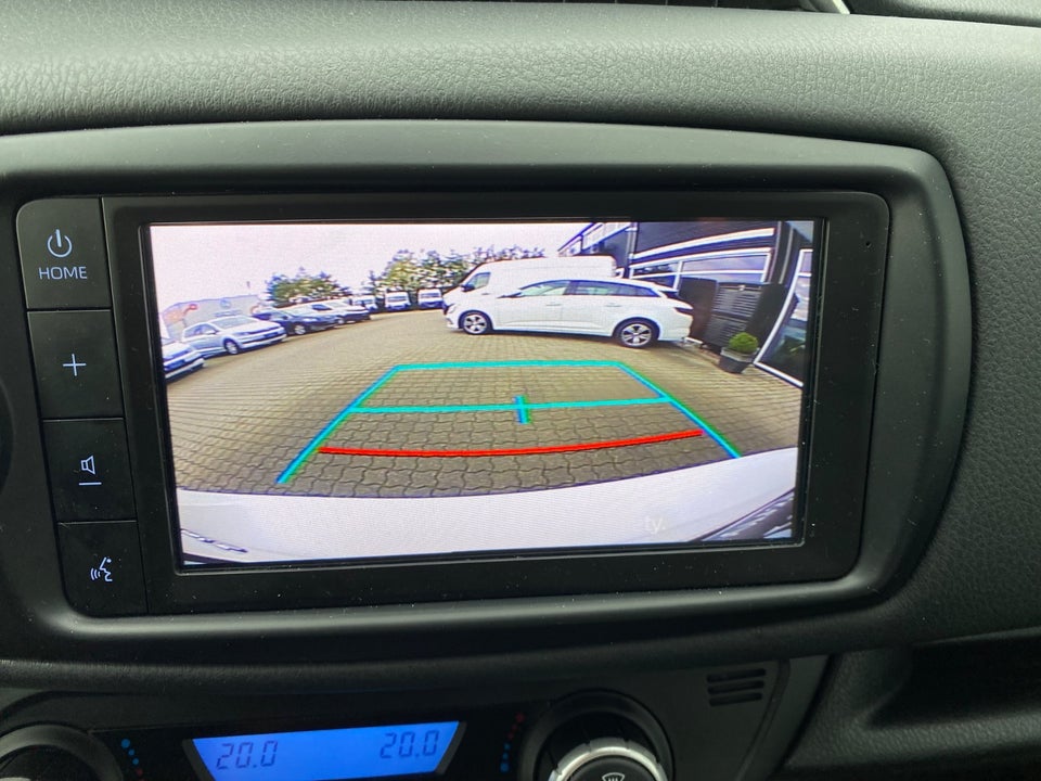 Toyota Yaris 1,5 Hybrid H1 e-CVT Van 5d