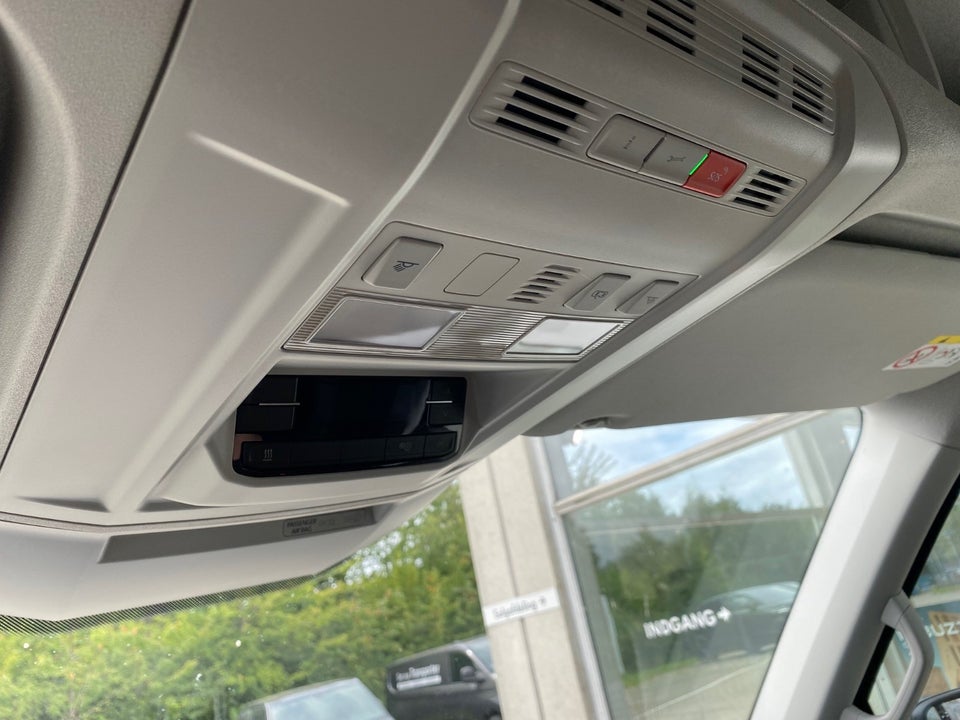 VW Crafter 35 2,0 TDi 177 Kassevogn L3H3 aut.