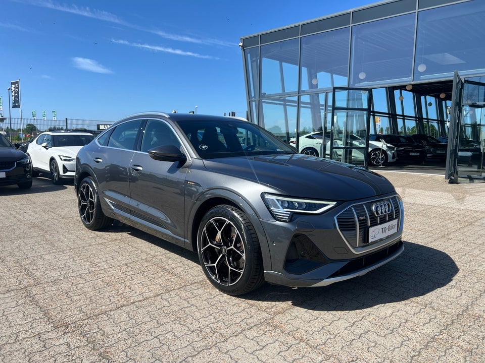 Audi e-tron 55 S-line Sportback quattro 5d