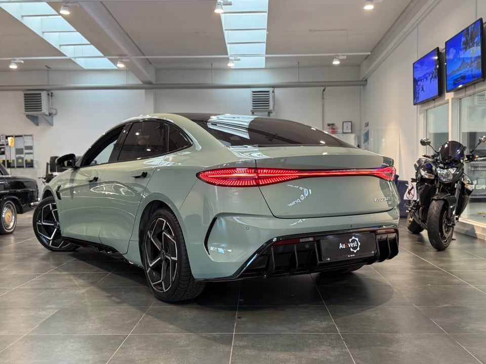 BYD Seal 86 Excellence AWD 4d