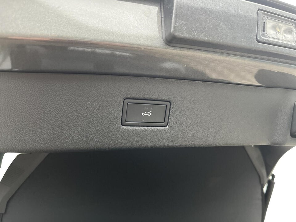 Ford Capri 77 Premium Extended Range 5d