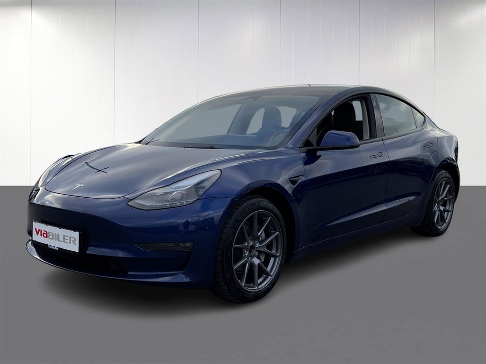 Tesla Model 3 Long Range AWD 4d