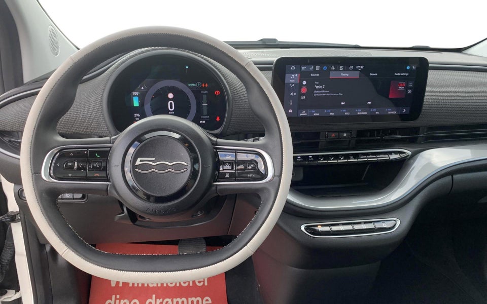 Fiat 500e 42 la Prima 3d