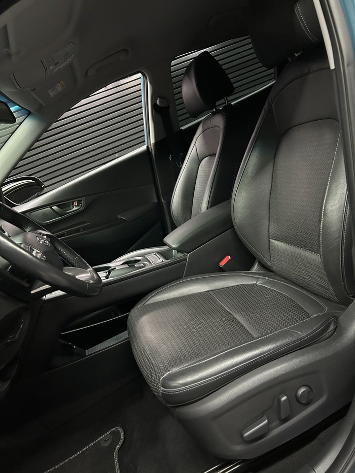 Hyundai Kona 64 EV Ultimate 5d