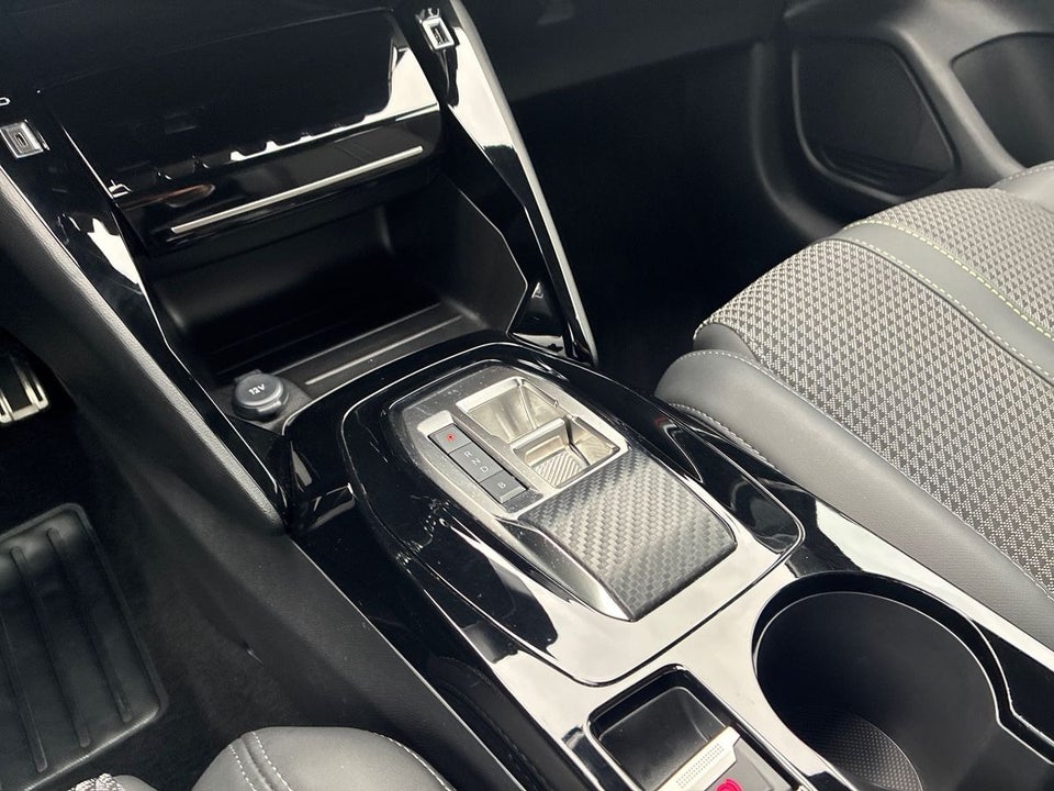Peugeot e-208 50 GT 5d